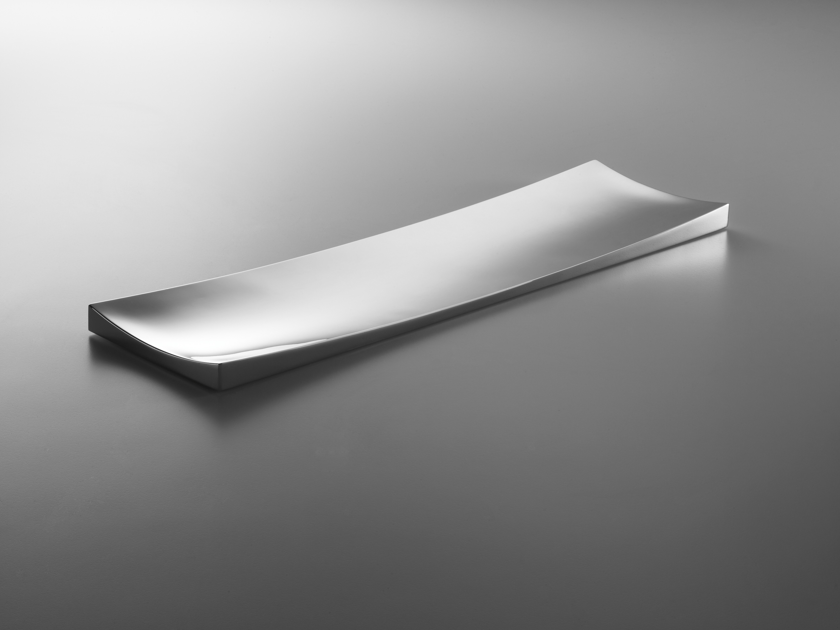 "Ming" tray by Zhang Ke