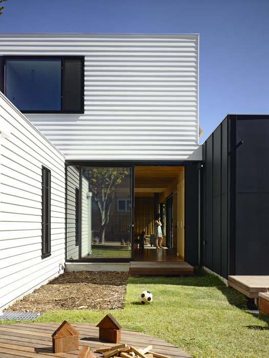 2013035025_00_DavidVernonArchitect_the BlueHouse_Derek Swalwell